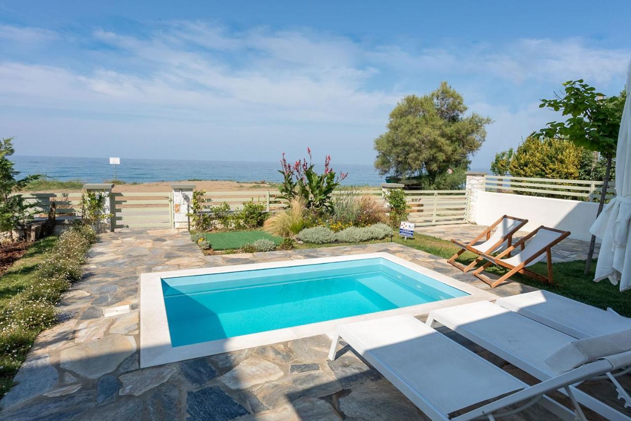 Sea And Sun Luxury Pools' Villas Chorefton Bagian luar foto