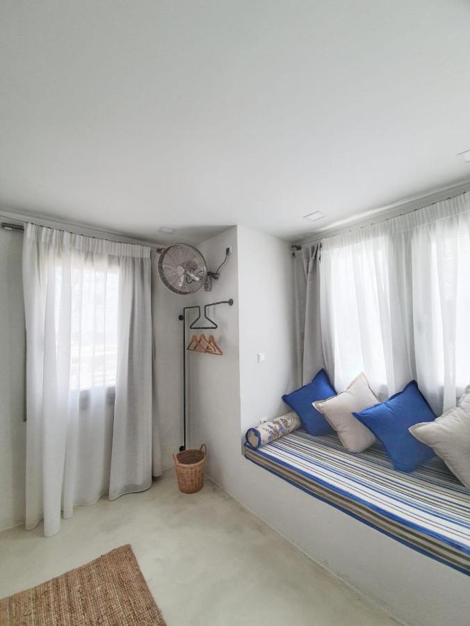 Sea And Sun Luxury Pools' Villas Chorefton Bagian luar foto